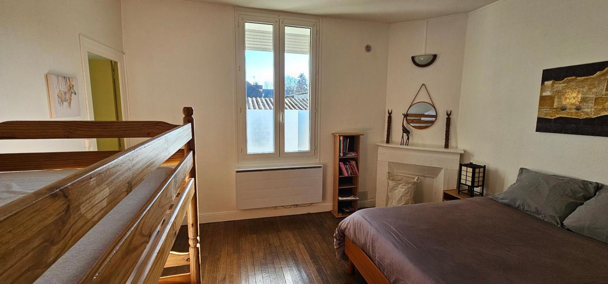 F2 42m2, Parking, 4 Couchages Et Lit Bebe Orleans