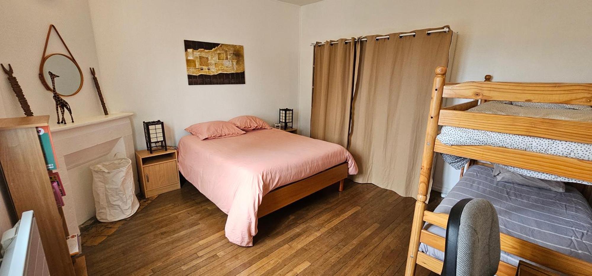 Apartment F2 42m2, Parking, 4 Couchages Et Lit Bebe Orleans